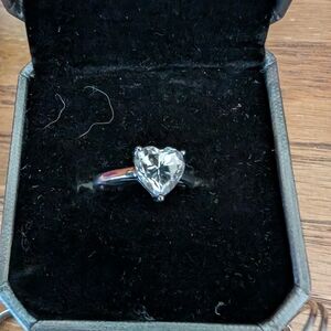 Elegant Silver Heart Ring